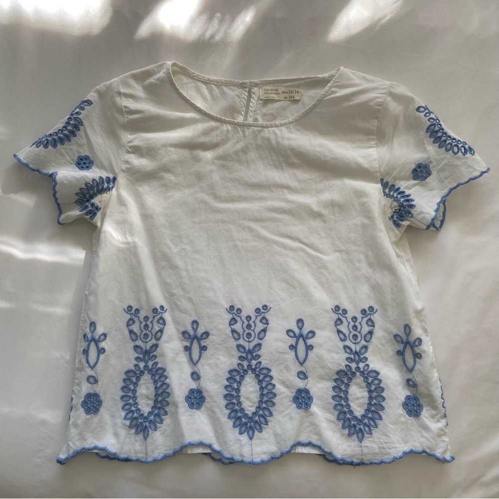 Zara Kids blue eyelet t shirt
